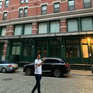 Meet your Posher, Adam